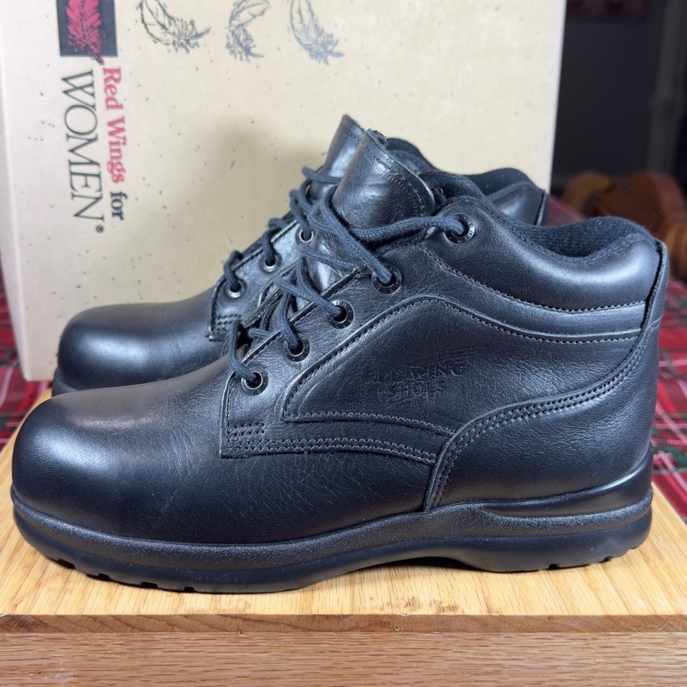 Red Wing Shoes Men's Black Leather Work Boot size 6D